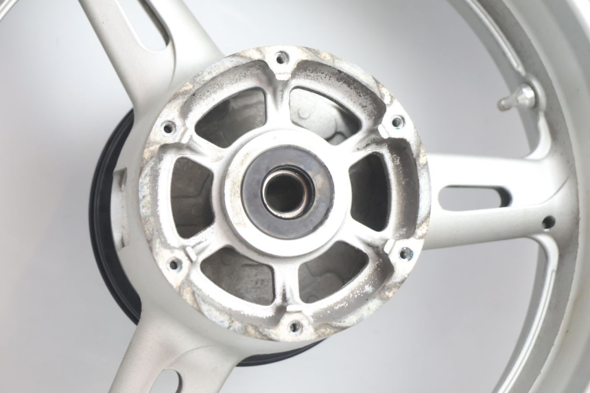 photo de ARO TRASEIRO E PNEU YAMAHA FJR 1300 (2001 - 2005) - Peça verificada