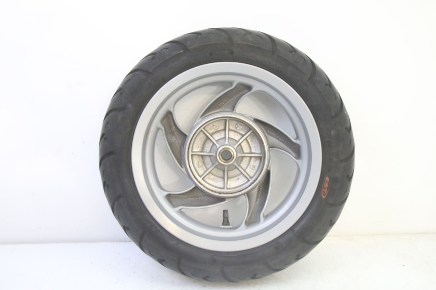 photo de ARO TRASEIRO E PNEU PIAGGIO FLY 2T 50 (2004 - 2017) - Pontos de fixação