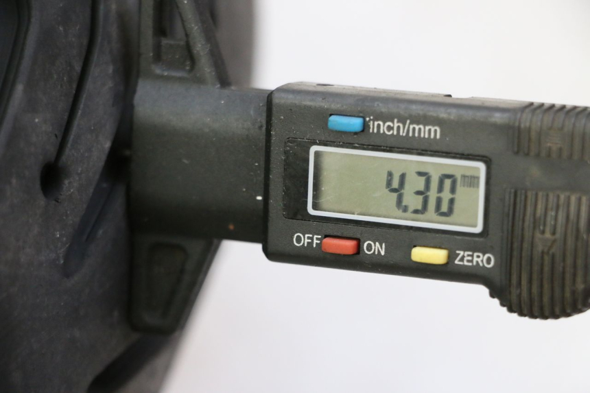 photo de ARO TRASEIRO E PNEU YAMAHA FZ6 FAZER S2 600 (2007 - 2011) - Zoom do estado de desgaste