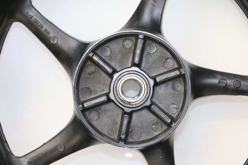 photo de ARO TRASEIRO E PNEU YAMAHA FZ6 FAZER S2 600 (2007 - 2011) - Detalhe da peça