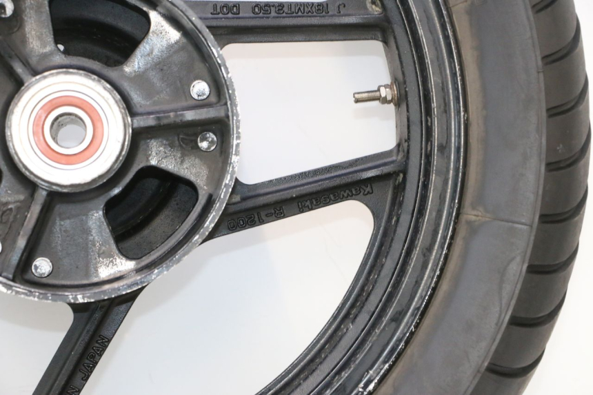 photo de ARO TRASEIRO E PNEU KAWASAKI GPX F ZX750F 750 (1986 - 1990) - Vista do produto