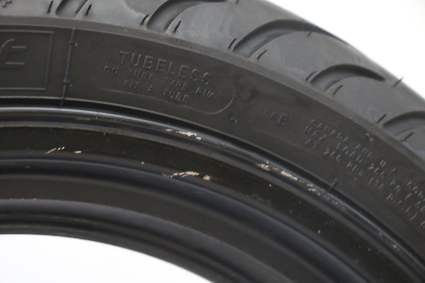 photo de ARO TRASEIRO E PNEU SUZUKI GS GSE 500 (2001 - 2003) - Vista geral