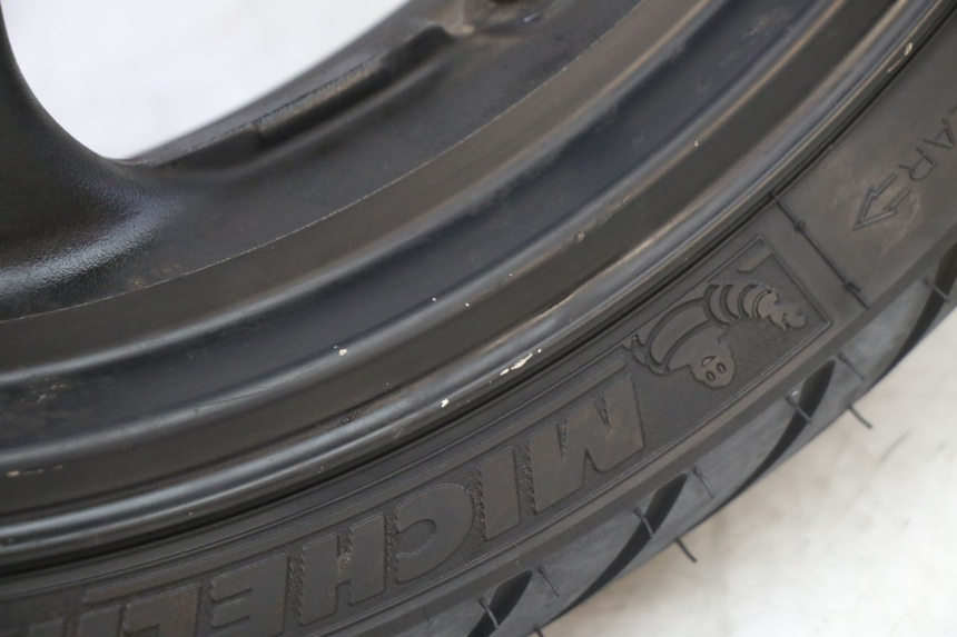 photo de ARO TRASEIRO E PNEU SUZUKI GS GSE 500 (2001 - 2003) - Estado da superfície