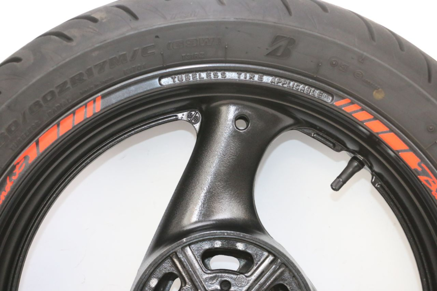 photo de ARO TRASEIRO E PNEU SUZUKI GSF N BANDIT 600 (1996 - 1999) - Ampliação dos componentes