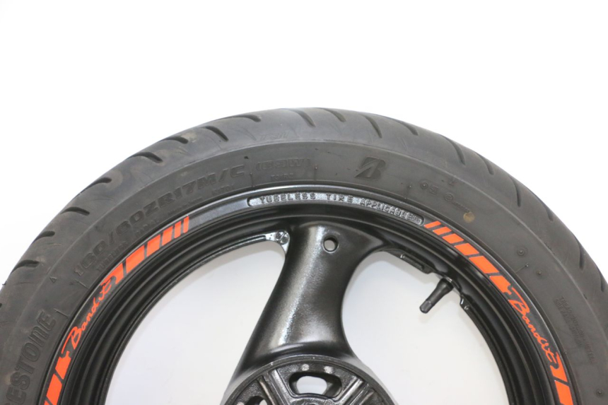 photo de ARO TRASEIRO E PNEU SUZUKI GSF N BANDIT 600 (1996 - 1999) - Imagem adicional