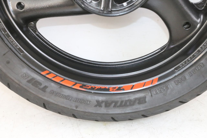 photo de ARO TRASEIRO E PNEU SUZUKI GSF N BANDIT 600 (1996 - 1999) - Estrutura - ampliação
