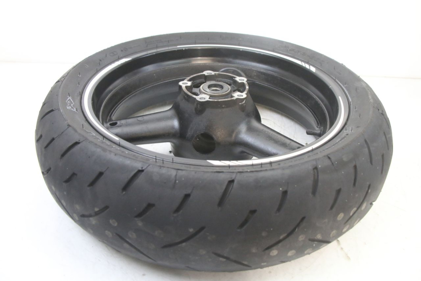 photo de ARO TRASEIRO E PNEU SUZUKI GSF S BANDIT 600 (2000 - 2004) - Zoom do estado de desgaste
