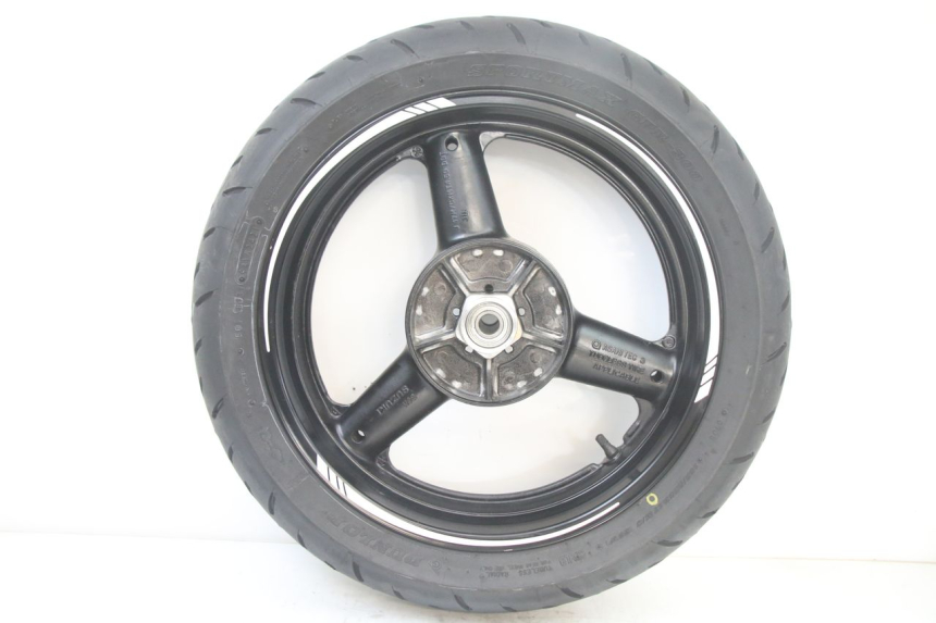 photo de ARO TRASEIRO E PNEU SUZUKI GSF S BANDIT 600 (2000 - 2004) - Pontos de fixação