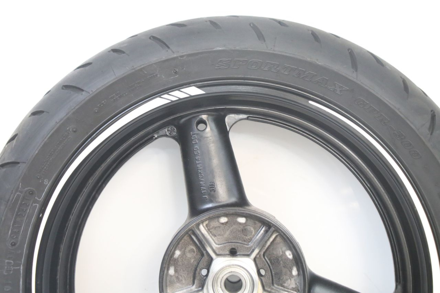 photo de ARO TRASEIRO E PNEU SUZUKI GSF S BANDIT 600 (2000 - 2004) - Peça verificada