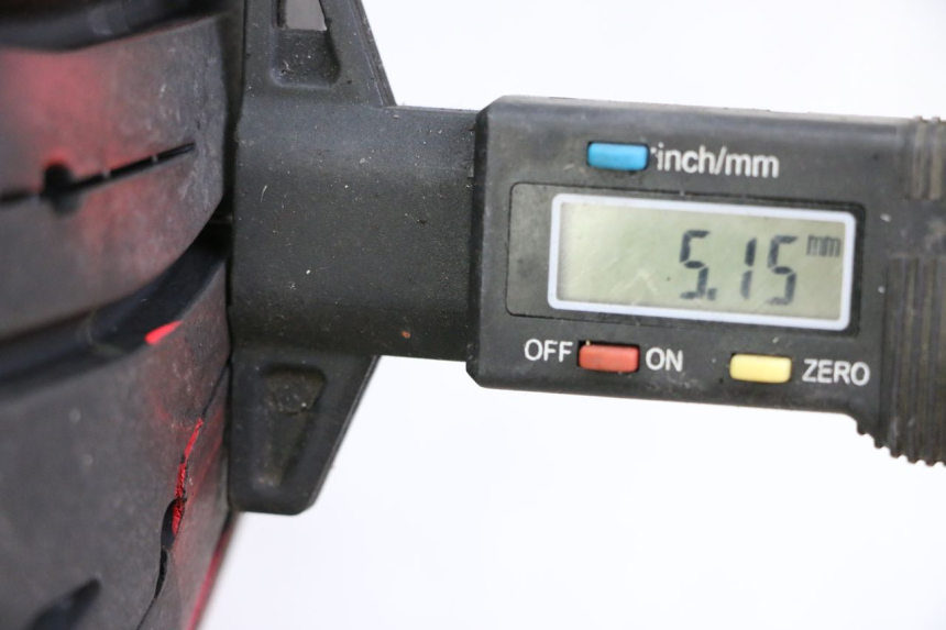 photo de ARO TRASEIRO E PNEU SUZUKI GSR 750 (2011 - 2017) - Ampliação técnica