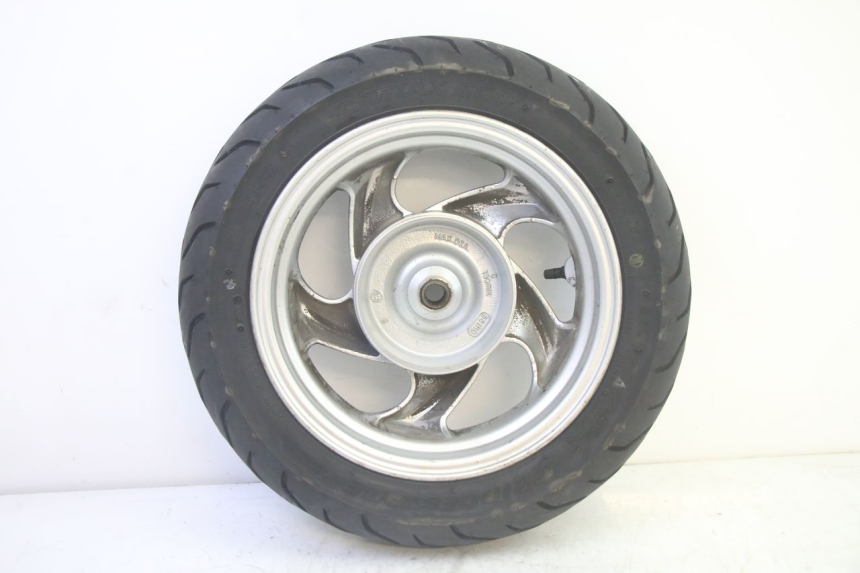 photo de ARO TRASEIRO E PNEU SYM GTS EVO 125 (2009 - 2013) - Vista do produto