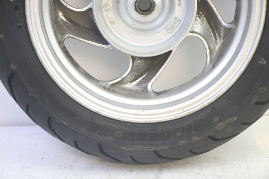 photo de ARO TRASEIRO E PNEU SYM GTS EVO 125 (2009 - 2013) - Ampliação dos componentes