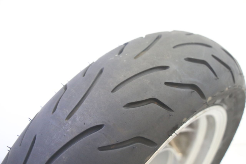 photo de ARO TRASEIRO E PNEU SYM GTS EVO 125 (2009 - 2013) - Estrutura - ampliação