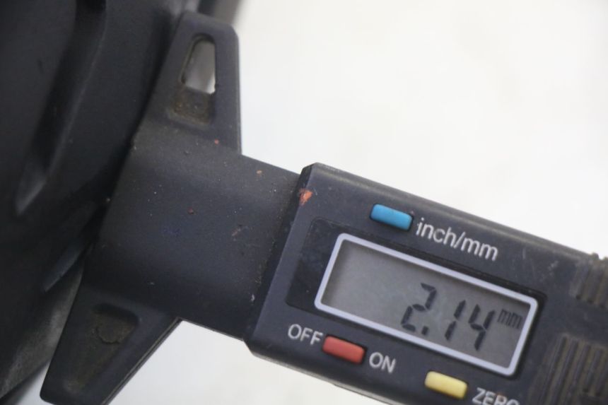 photo de ARO TRASEIRO E PNEU SYM GTS EVO 125 (2009 - 2013) - Vista principal