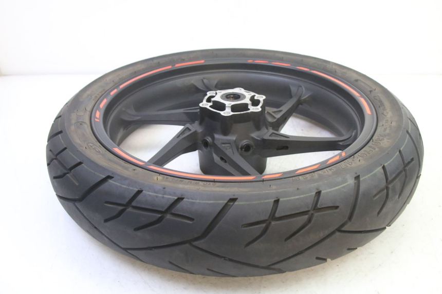 photo de ARO TRASEIRO E PNEU KIDEN KD125-G 125 (2018 - 2022) - Pontos de fixação