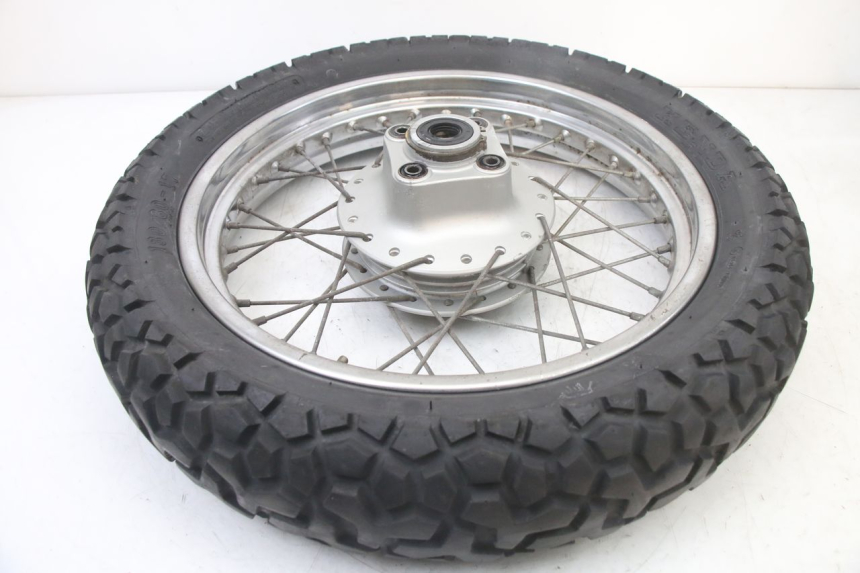 photo de ARO TRASEIRO E PNEU KYMCO STRYKER OFF ROAD 125 (1999 - 2005) - Detalhe da peça