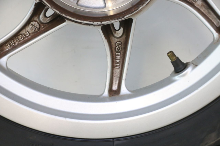 photo de ARO TRASEIRO E PNEU PIAGGIO LIBERTY IGET S 125 (2016 - 2020) - Estrutura - ampliação