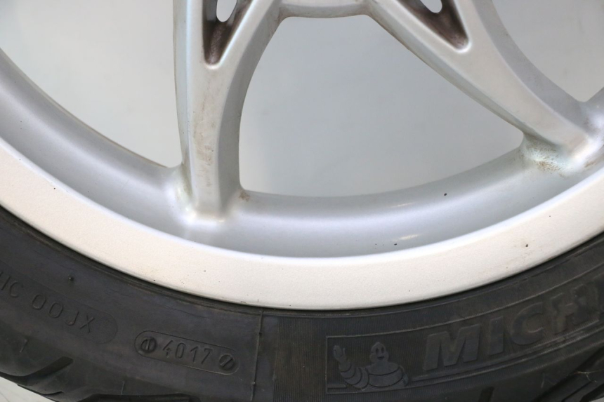 photo de ARO TRASEIRO E PNEU PIAGGIO LIBERTY IGET S 125 (2016 - 2020) - Detalhe da peça
