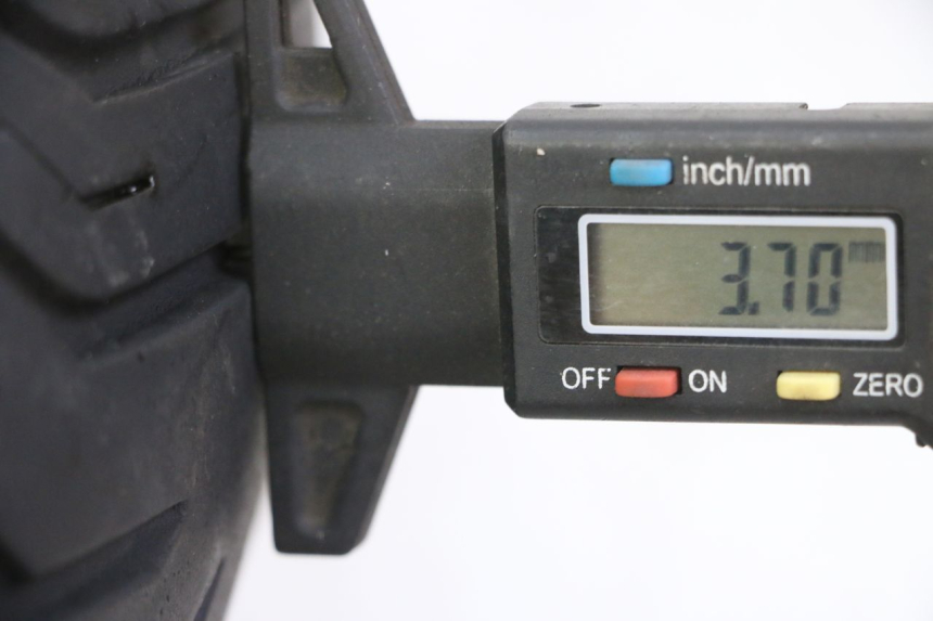 photo de ARO TRASEIRO E PNEU PIAGGIO MP3 LT 300 (2010 - 2016) - Detalhe da peça