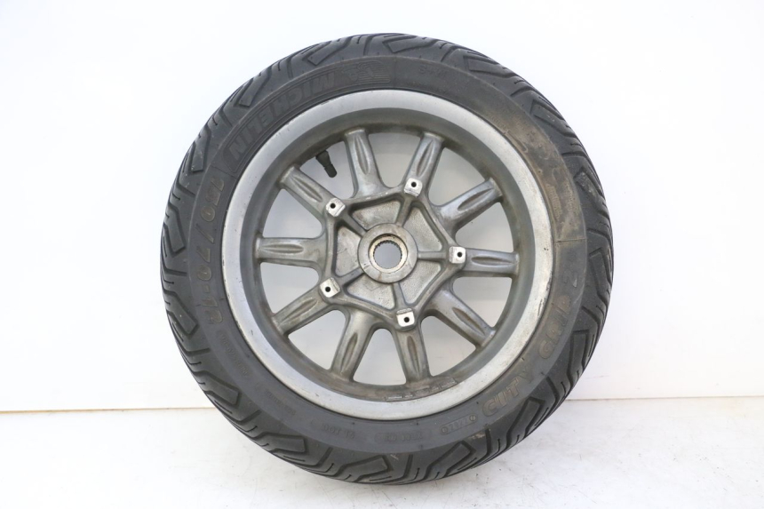 photo de ARO TRASEIRO E PNEU PIAGGIO MP3 125 (2006 - 2014) - Vista principal
