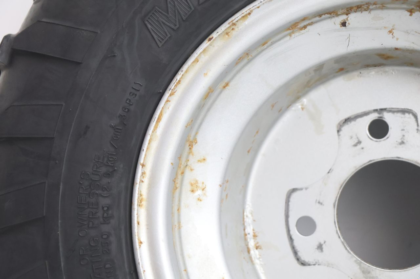 photo de ARO TRASEIRO E PNEU KYMCO MXU R 250 (2004 - 2010) - Detalhes característicos