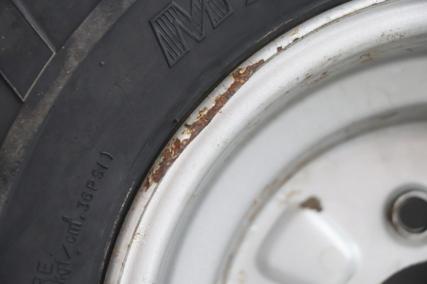 photo de ARO TRASEIRO E PNEU KYMCO MXU R 250 (2004 - 2010) - Outro ângulo de visão