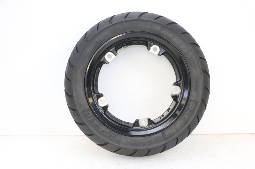 photo de ARO TRASEIRO E PNEU YAMAHA NEO'S CORE 1 (2022 - 2026) - Vista geral