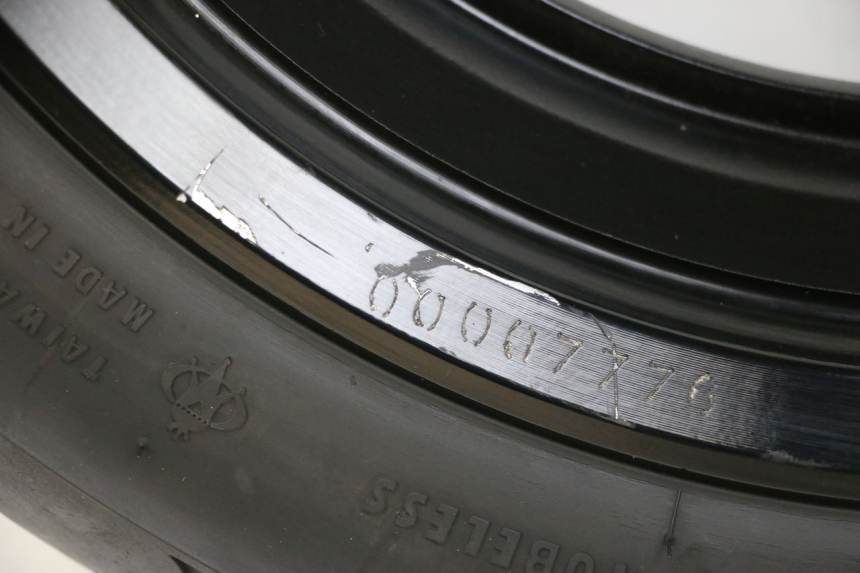 photo de ARO TRASEIRO E PNEU YAMAHA NEO'S CORE 1 (2022 - 2026) - Marcações e referências