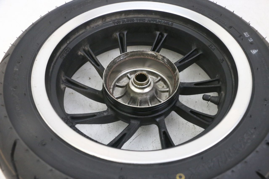 photo de ARO TRASEIRO E PNEU KYMCO LIKE 4T 50 (2019 - 2025) - Ampliação técnica