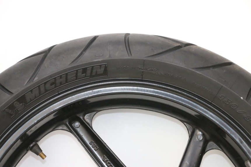 photo de ARO TRASEIRO E PNEU HONDA NSR R 125 (1994 - 2003) - Inspeção visual