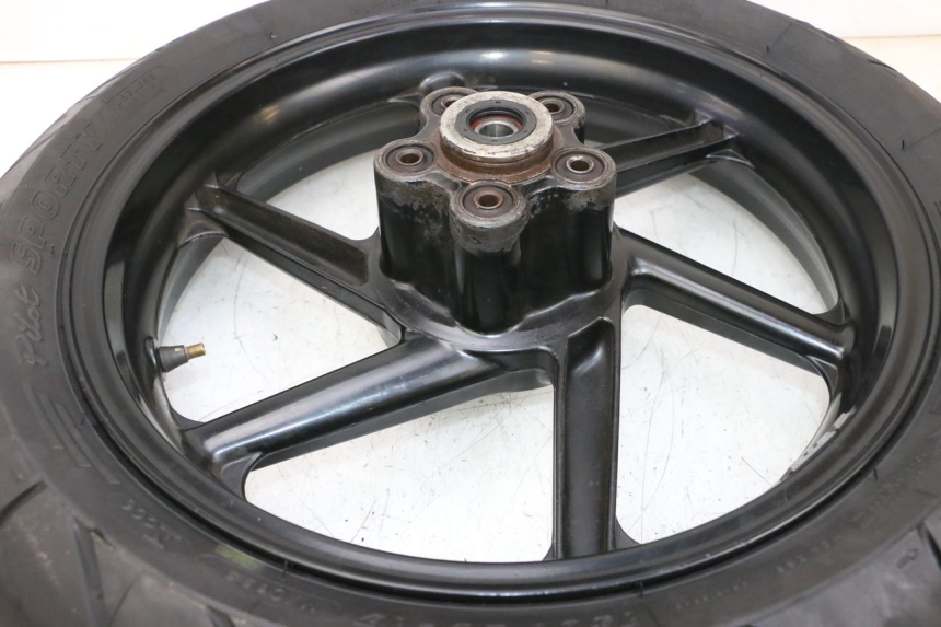 photo de ARO TRASEIRO E PNEU HONDA NSR R 125 (1994 - 2003) - Outro ângulo de visão