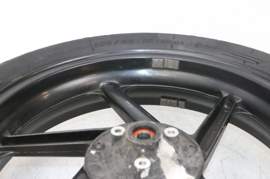 photo de ARO TRASEIRO E PNEU HONDA NSR R 125 (1994 - 2003) - Peça verificada