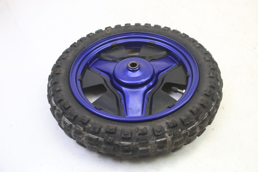 photo de ARO TRASEIRO E PNEU YAMAHA PW 50 (1984 - 2025) - Detalhe da peça