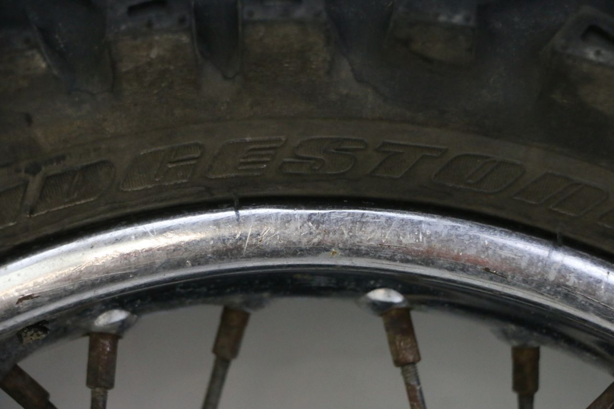 photo de ARO TRASEIRO E PNEU YAMAHA PW 80 (1983 - 2014) - Vista principal