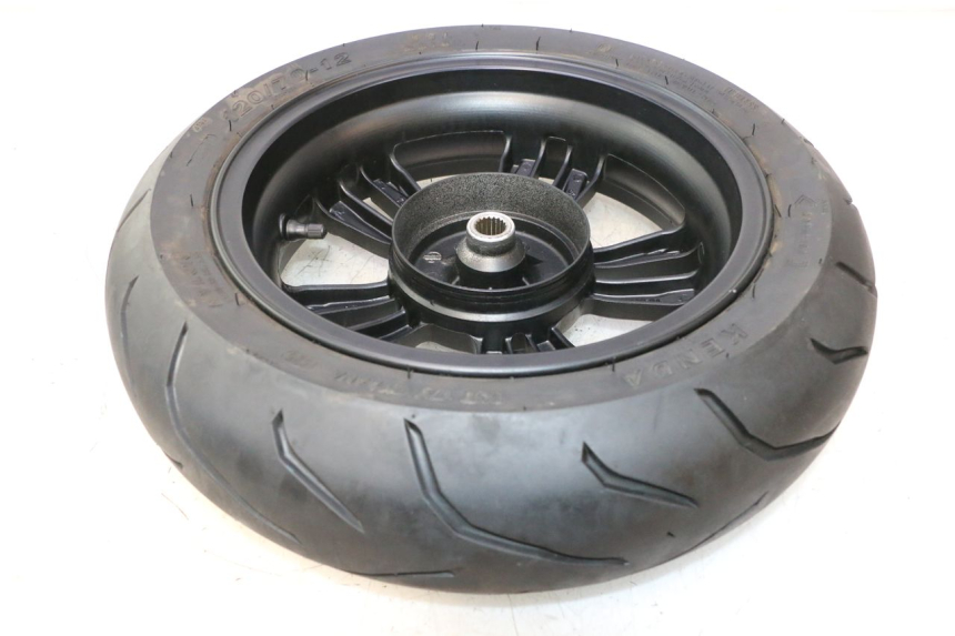 photo de ARO TRASEIRO E PNEU JM MOTORS R-MAX TECH 50 (2024 - 2026) - Zoom do estado de desgaste
