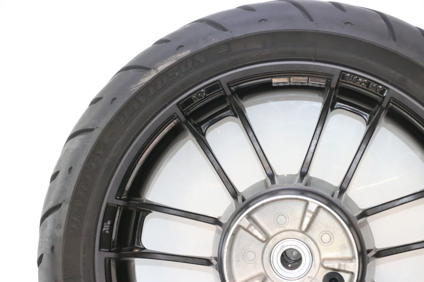 photo de ARO TRASEIRO E PNEU HARLEY DAVIDSON ROAD GLIDE FLTRXSE 1920 (2018 - 2022) - Estado da superfície