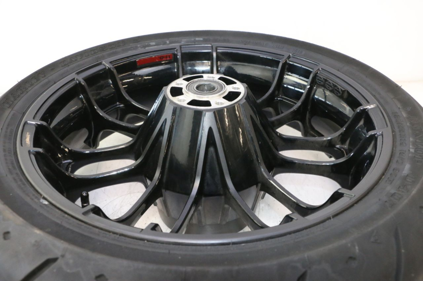 photo de ARO TRASEIRO E PNEU HARLEY DAVIDSON ROAD GLIDE FLTRXSE 1920 (2018 - 2022) - Pontos de fixação