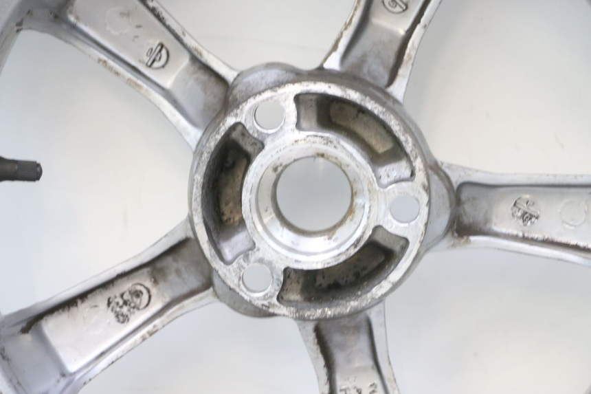 photo de ARO TRASEIRO E PNEU PEUGEOT SATELIS 125 (2006 - 2009) - Ampliação dos componentes