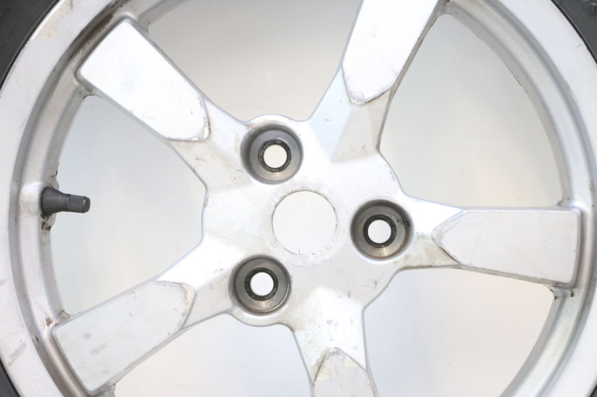 photo de ARO TRASEIRO E PNEU PEUGEOT SATELIS 125 (2006 - 2009) - Ângulo alternativo