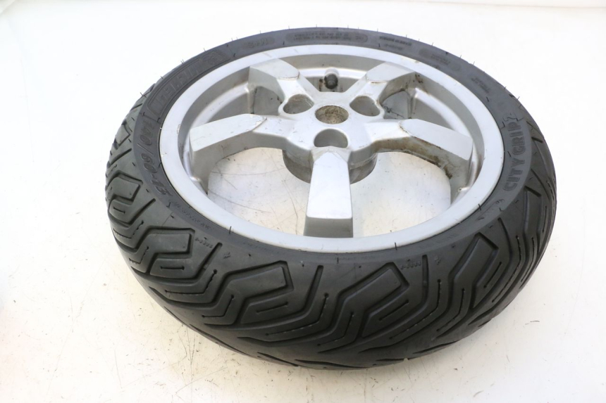 photo de ARO TRASEIRO E PNEU PEUGEOT SATELIS 125 (2006 - 2009) - Pontos de fixação