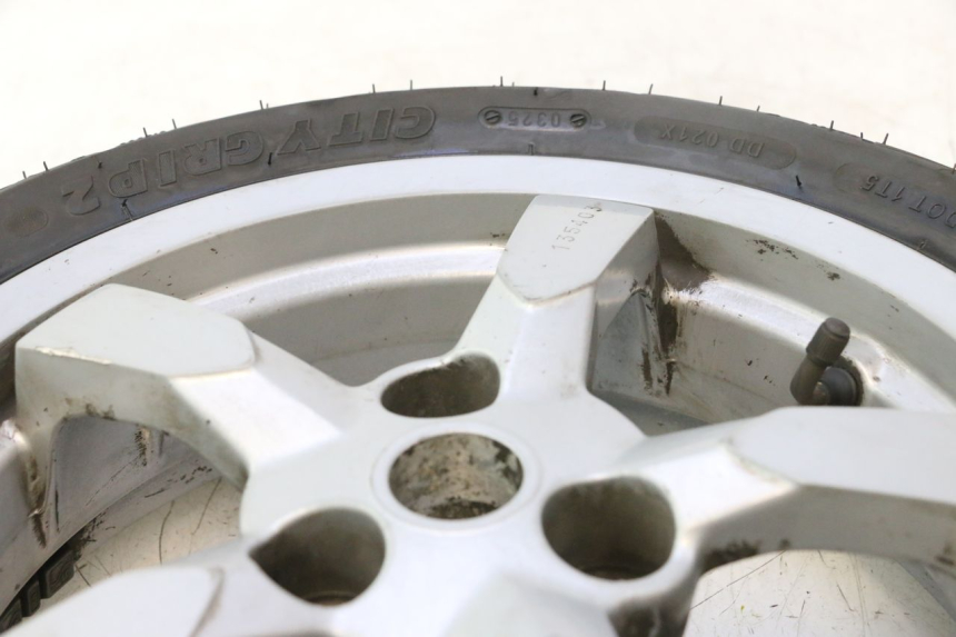 photo de ARO TRASEIRO E PNEU PEUGEOT SATELIS 125 (2013 - 2018) - Pontos de fixação
