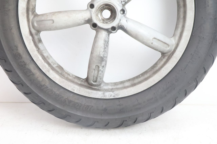 photo de ARO TRASEIRO E PNEU APRILIA SCARABEO GT 125 (1999 - 2007) - Zoom do estado de desgaste