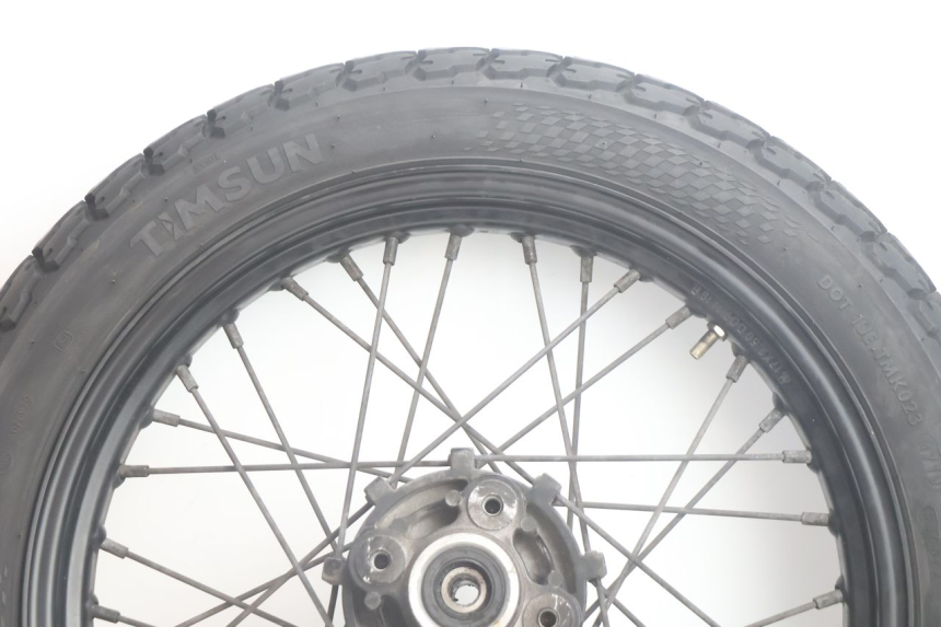 photo de ARO TRASEIRO E PNEU MASH SEVENTY FIVE 125 (2013 - 2021) - Pontos de fixação