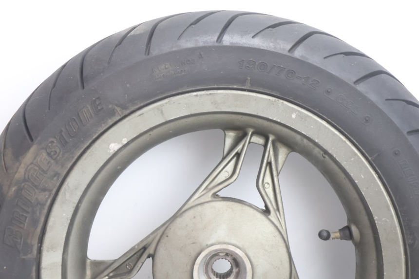 photo de ARO TRASEIRO E PNEU RIDE SLASH 2T 50 (2012 - 2014) - Detalhe da peça