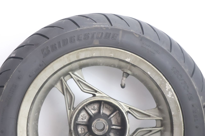 photo de ARO TRASEIRO E PNEU RIDE SLASH 2T 50 (2012 - 2014) - Pontos de fixação