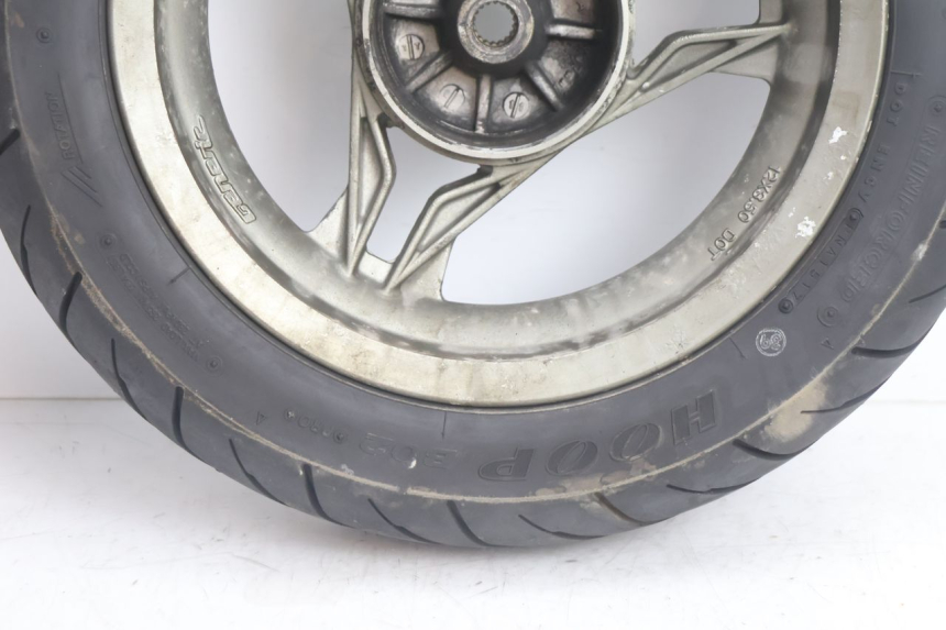 photo de ARO TRASEIRO E PNEU RIDE SLASH 2T 50 (2012 - 2014) - Estado da superfície