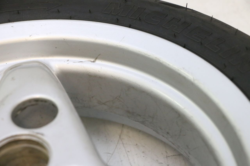 photo de ARO TRASEIRO E PNEU PEUGEOT SPEEDFIGHT LC 50 (1996 - 2002) - Ampliação técnica