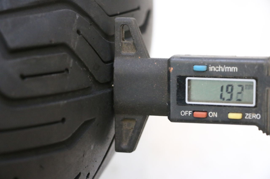 photo de ARO TRASEIRO E PNEU APRILIA SR MOTARD 50 (2012 - 2018) - Inspeção visual