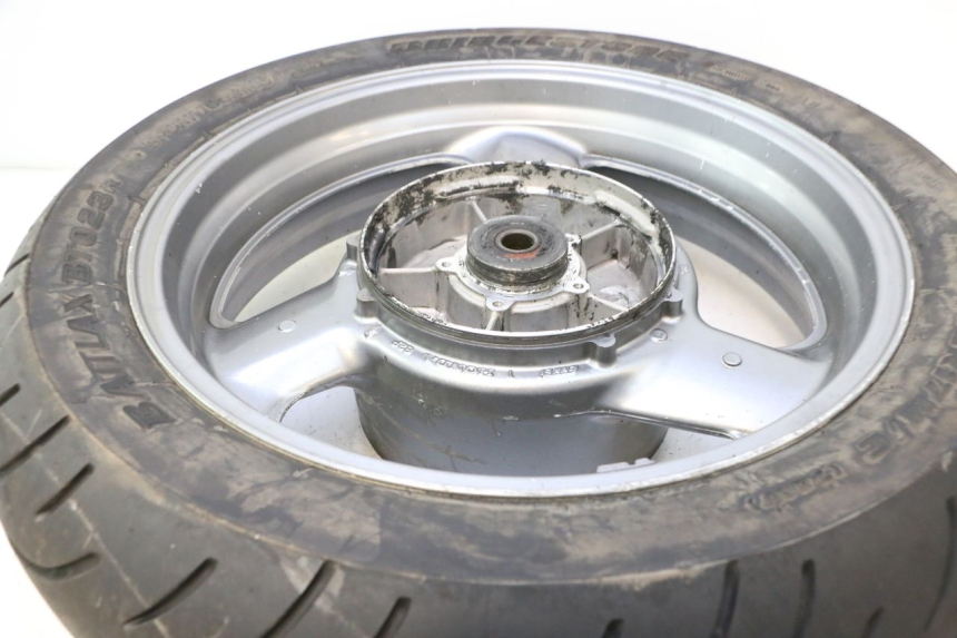photo de ARO TRASEIRO E PNEU HONDA ST PAN EUROPEAN 1100 (1990 - 2002) - Vista geral