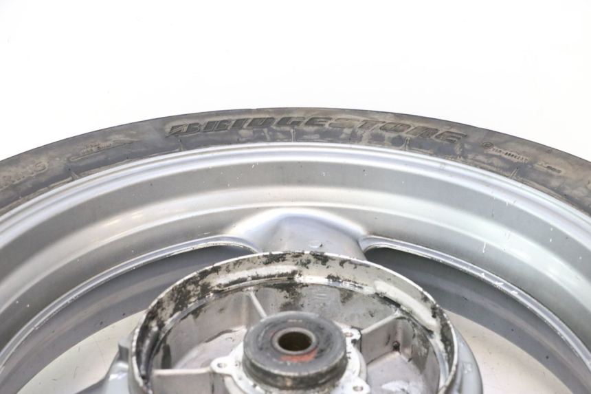 photo de ARO TRASEIRO E PNEU HONDA ST PAN EUROPEAN 1100 (1990 - 2002) - Pontos de fixação